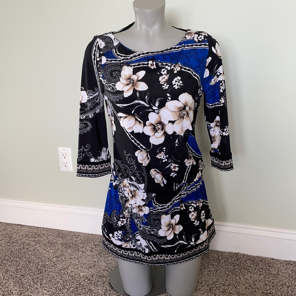 White House Black market ladies blouse